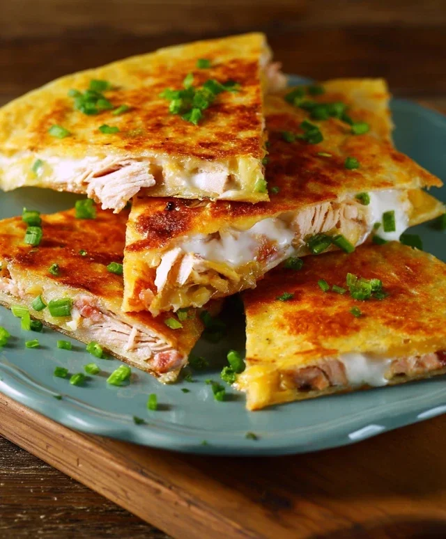 Keto Chicken Quesadilla